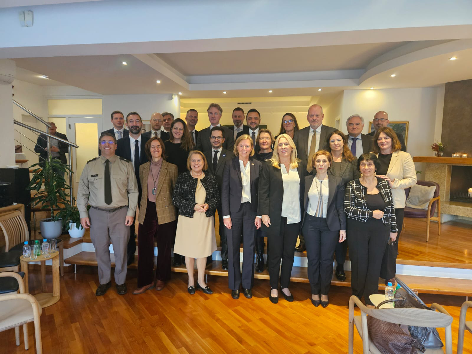 Cvijanovićeva: Ohrabriti unutrašnji dijalog kao jedini put ka deeskalaciji krize