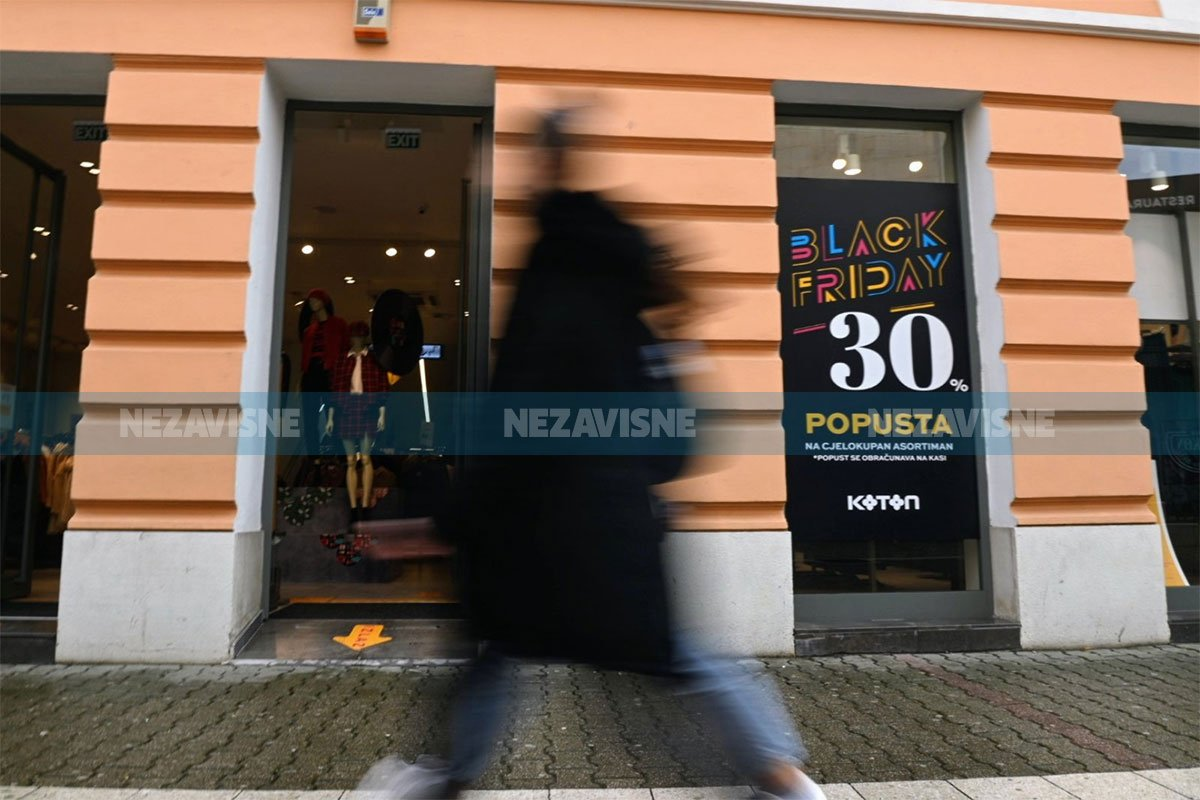 "Crni petak" više nije samo jedan dan: Kupci upozoreni da obrate pažnju na cijene