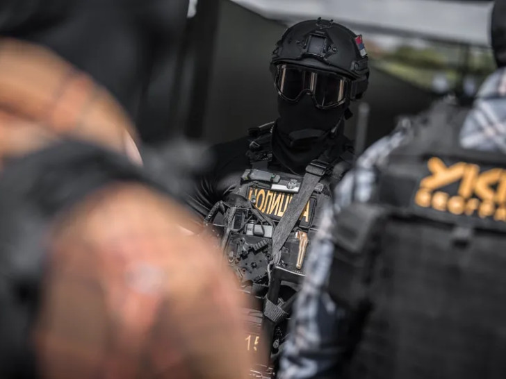 Hapšenja u Srbiji zbog lažnih diploma: Lisice na rukama 18 osoba