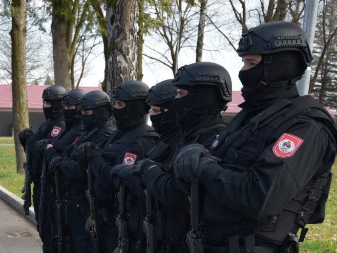 Žandarmerija Srpske angažovana u potrazi za pljačkašima zlatare u Kalesiji