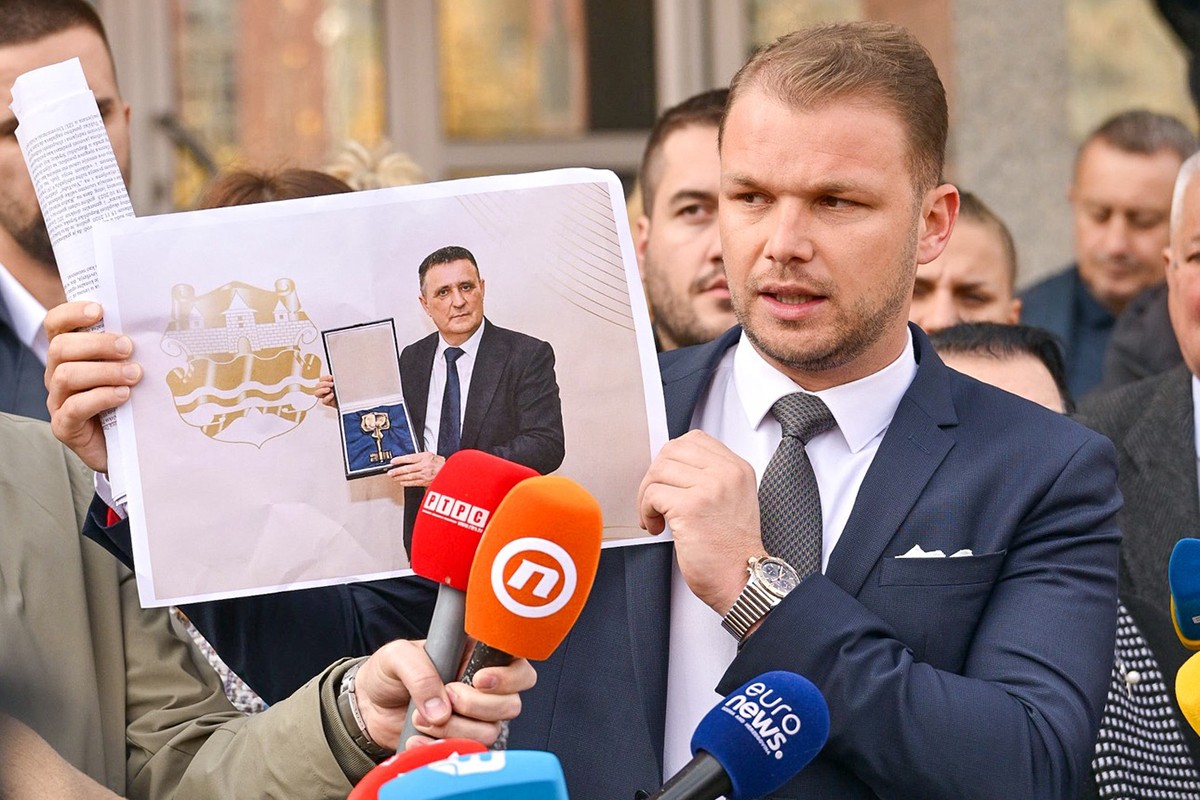 Stanivuković predao krivične prijave zbog snimka sa Đajićem