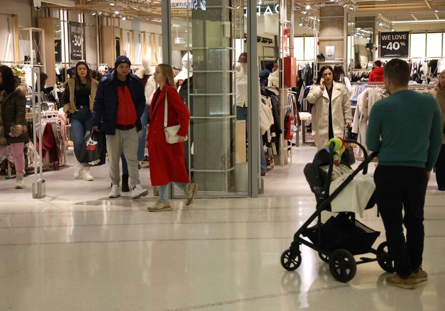 "Crni petak" bez pumpanja cijena: Novi Zakon o zaštiti potrošača Srpske stupio na snagu, stroža pravila i kazne