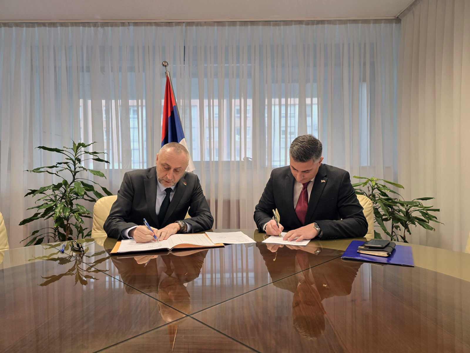 Egić i Škipina potpisali javni poziv za sredstva za zapošljavanje