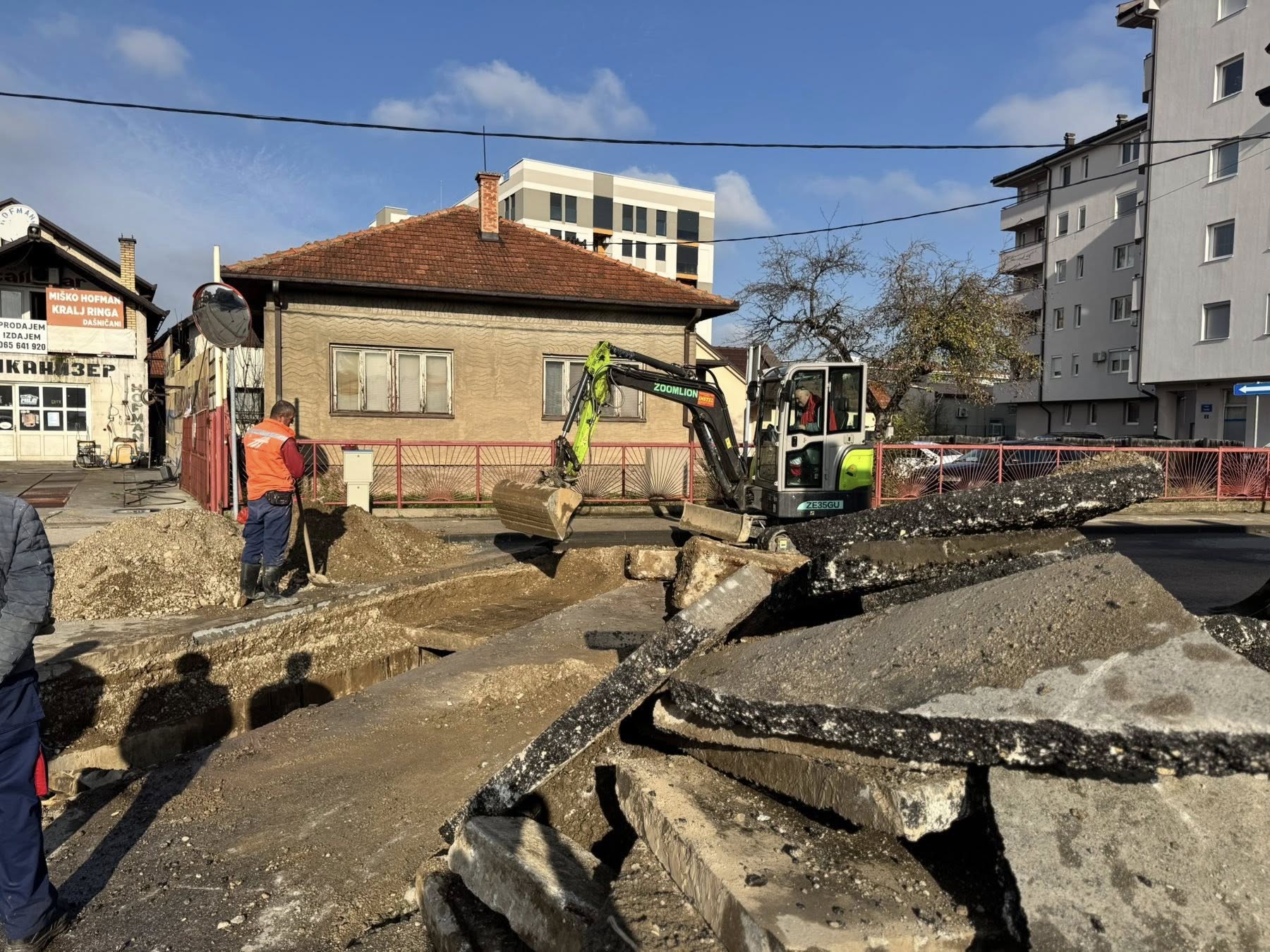 Gradonačelnik Petrović: Sanacija kvara na cjevovodu toplane do kraja sedmice, usluge za decembar neće biti naplaćene