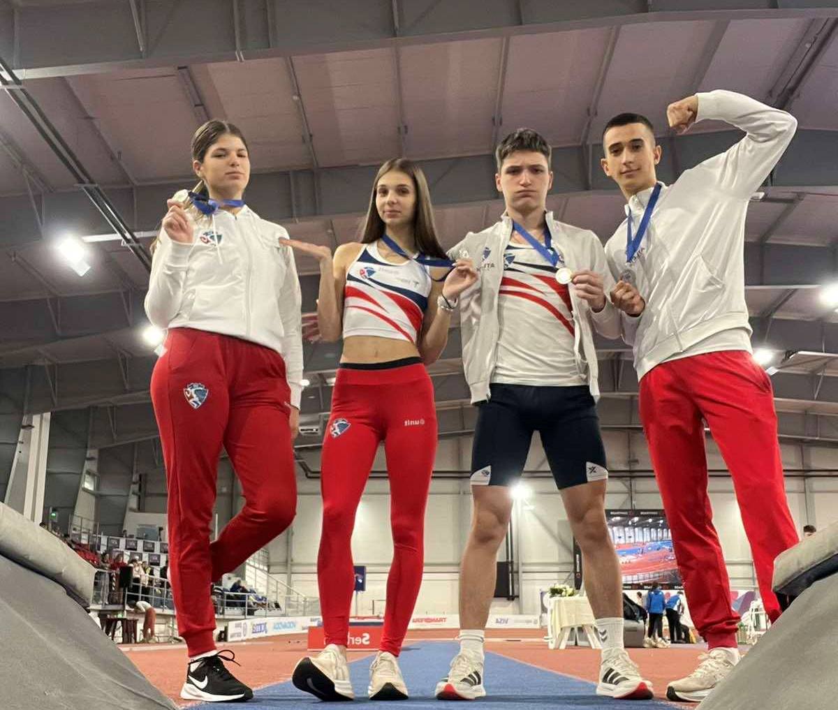 Mješovita štafeta AK „Atletik“ oborila sve rekorde BiH i RS