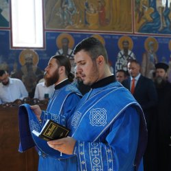 Duhovno sabranje u Velikoj Obarskoj: Osveštan novi ljetnji oltar, rukopoložen đakon