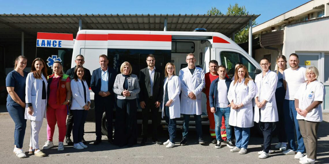 Ugljevik: Dom zdravlja nabavio sanitetsko vozilo vrijedno 125.000 KM