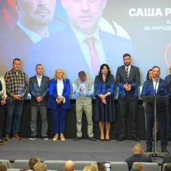 Završni skup RSS pred više stotina Prijedorčana, Slavenko Ristić poručio: Nismo došli da tražimo glas, nego budućnost za našu djecu!