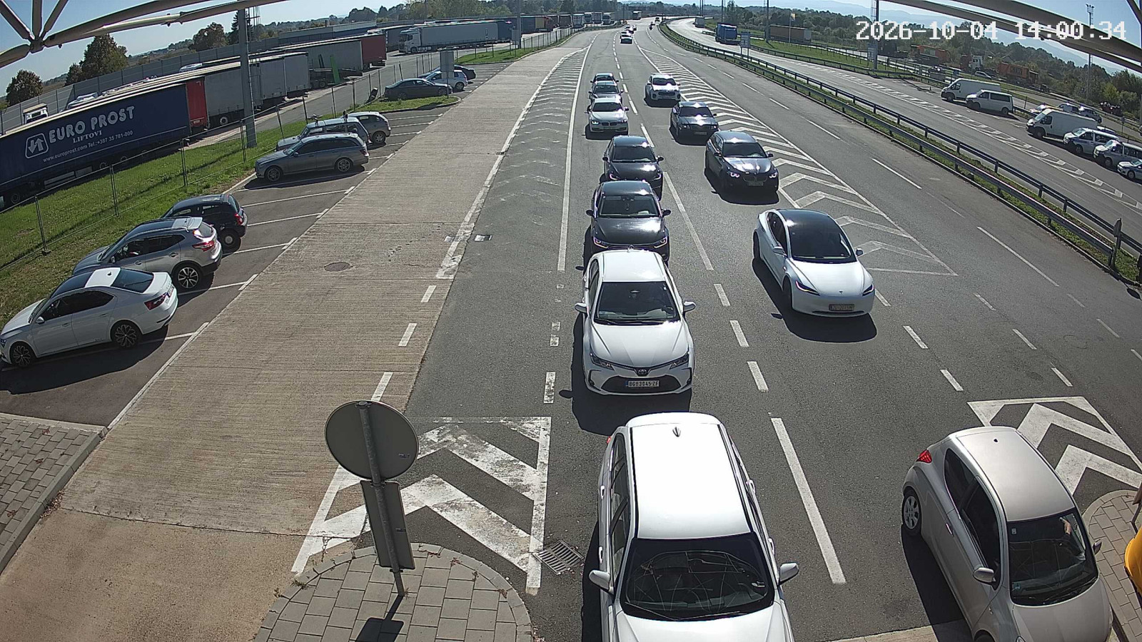 Pojačan saobraćaj na većini prelaza prema Hrvatskoj