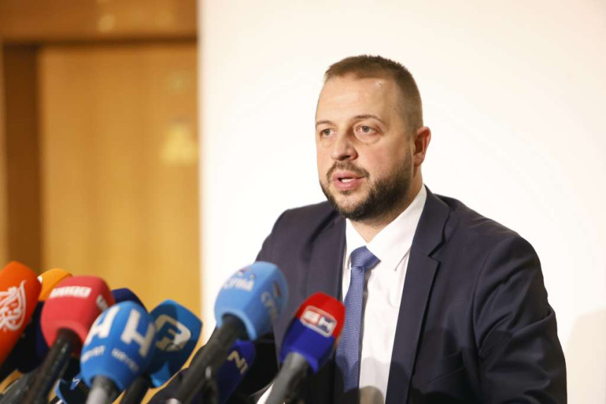 Nešković: Od rukovodstva SDS-a potrebna je odgovornost, a ne ishitrene odluke