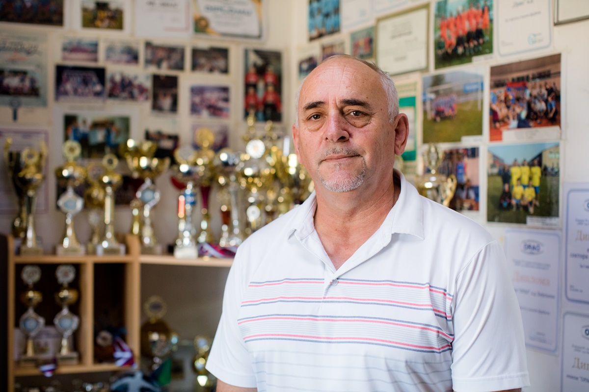 Bijeljina: Milomir Jamina iz „Orla“ 40 godina sa kolegama učestvuje na radničkim sportskim igrama (FOTO)