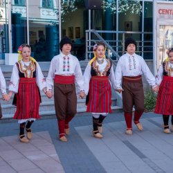 „Tkanica od zlata“ oživjela tradiciju u Bijeljini, sutra Sajam knjige u Sokolskom domu