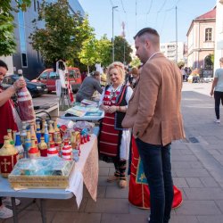 „Tkanica od zlata“ oživjela tradiciju u Bijeljini, sutra Sajam knjige u Sokolskom domu