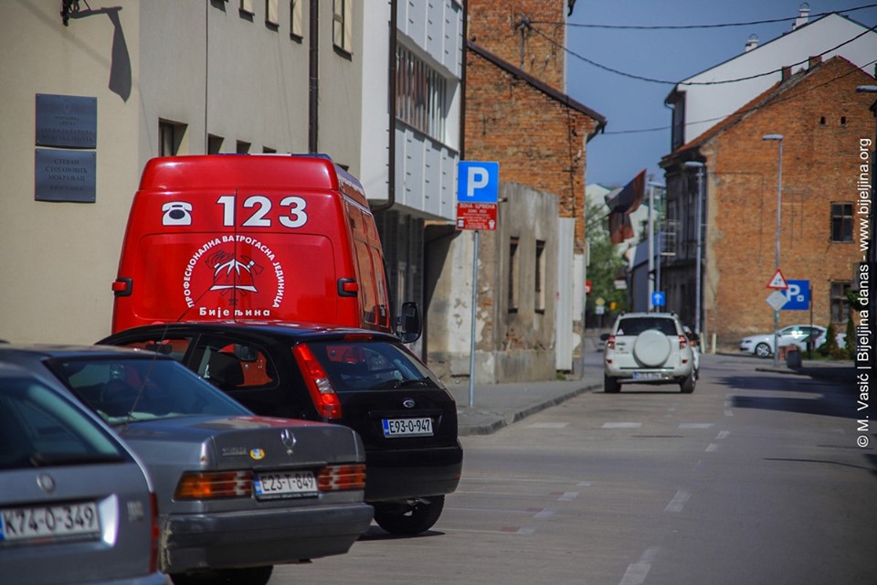 Više požara na otvorenom u Bijeljini: Vatrogasci intervenisali na četiri lokacije