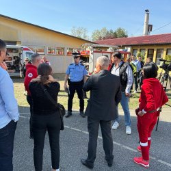 Simulacija požara u Ekonomskoj školi: Vatrogasci stigli za tri, a Hitna pomoć za manje od pet minuta