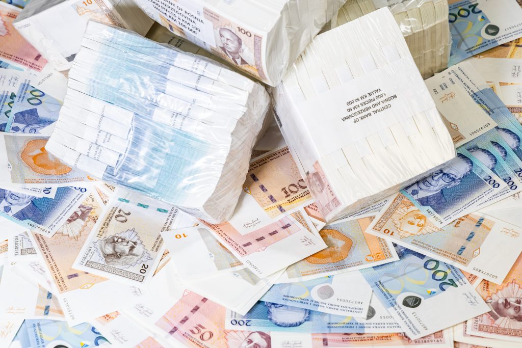 Dobit privrede u Srpskoj rasla 2,4 puta brže od plata