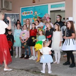 Šarenilo maski, muzika i druženje: U „Zujalici“ održan maskenbal povodom Dječije nedjelje