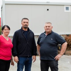 Slavenko Ristić i „Elvaco MetPro“ donirali stambeni objekat porodici iz Suvog Polja, pozvali i druge privrednike da se pridruže akciji