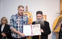 U Bijeljini otvorena izložba radova mladih ikonopisaca (FOTO)