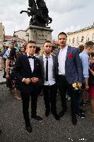 FOTO Maturanti Ekonomske škole prodefilovali gradom