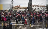 FOTO Humano i zabavno: Deda Mrazovi trčali Bijeljinom