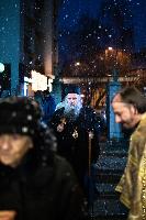 FOTO/VIDEO Nalaganje badnjaka u Bijeljini
