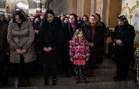 FOTO/VIDEO Nalaganje badnjaka u Bijeljini
