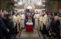 FOTO/VIDEO Nalaganje badnjaka u Bijeljini