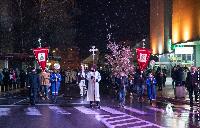 FOTO/VIDEO Nalaganje badnjaka u Bijeljini