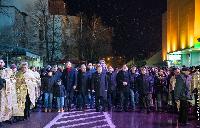 FOTO/VIDEO Nalaganje badnjaka u Bijeljini