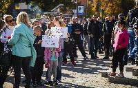 PROTEST građana na trgu u Bijeljini FOTO