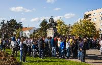 PROTEST građana na trgu u Bijeljini FOTO