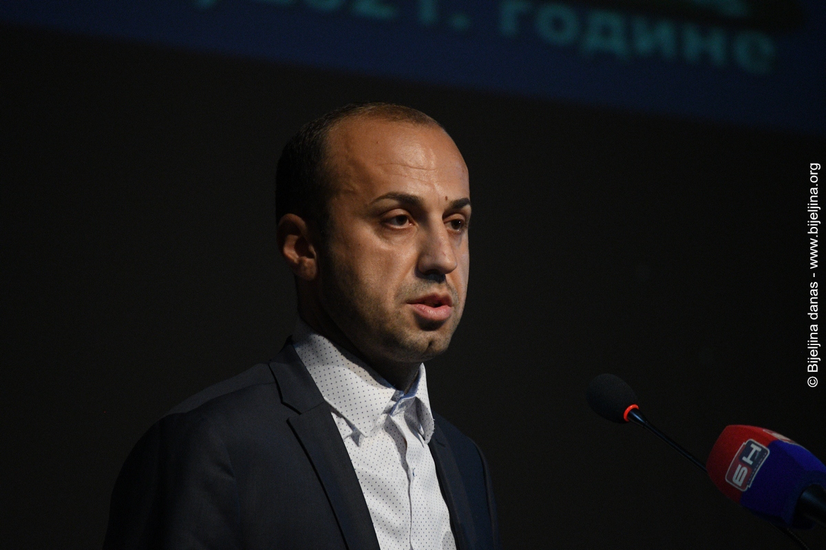 Odbornik Danijel Perić podnio inicijativu za skraćenje radnog vremena nedjeljom