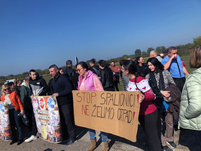 STOP SPALIONICI - poručili mještani loparskih sela FOTO