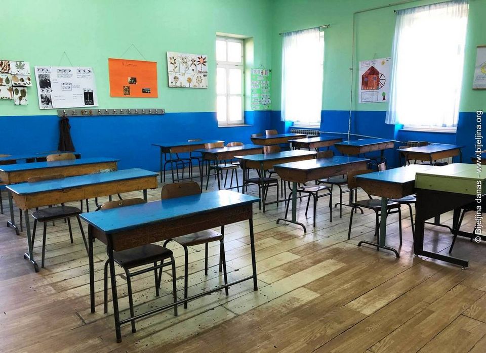 U školama Srpske 12 odjeljenja u izolaciji