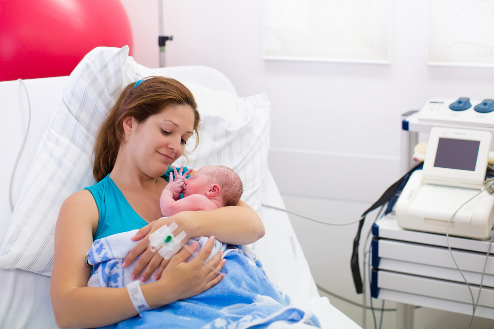 Borba za veći natalitet u Republici Srpskoj: Zakon o majci u rukama poslanika