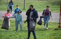 Više od 300 učesnika u akciji čišćenja i uređenja opštine Lopare FOTO
