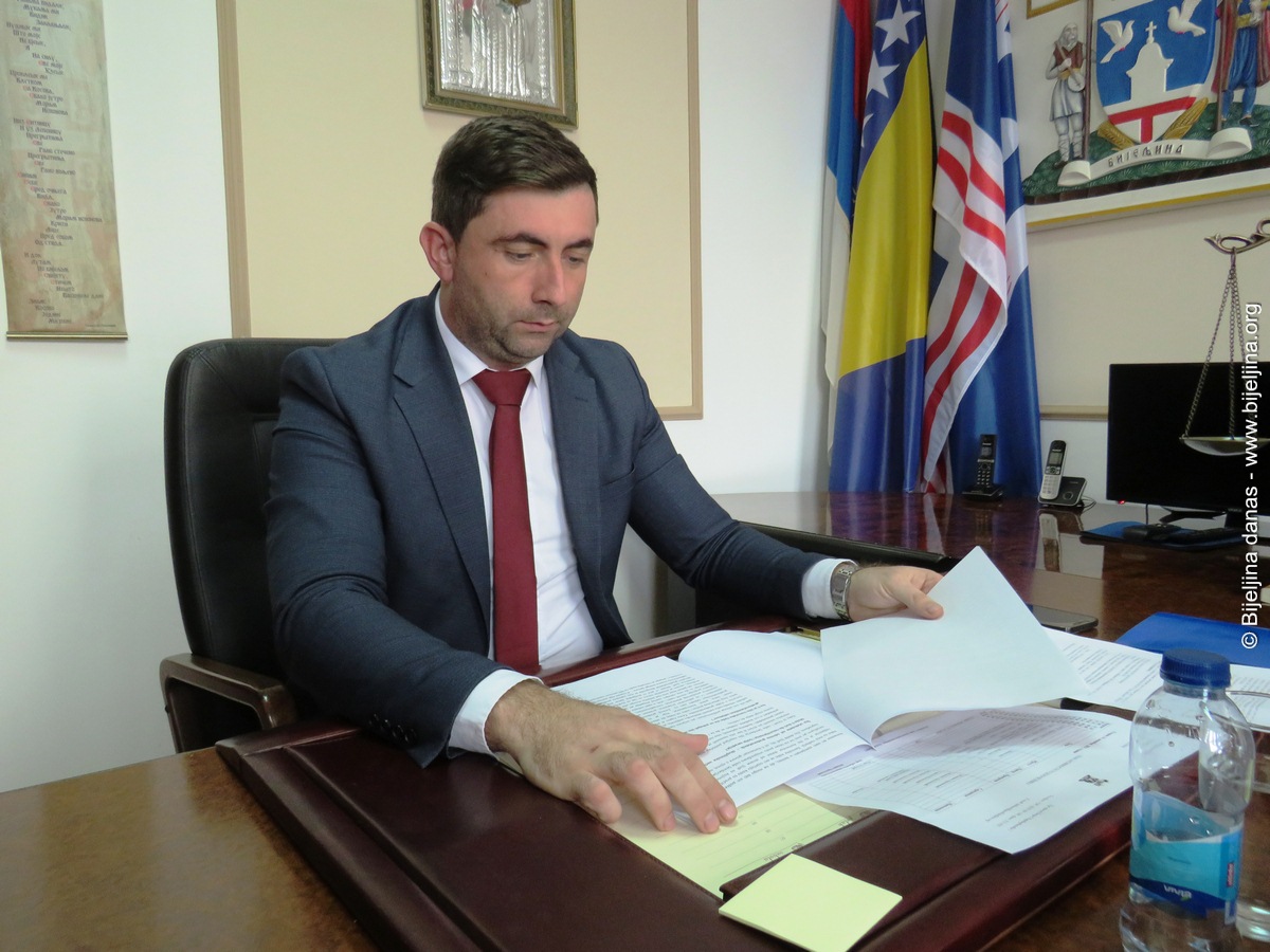 Gradonačelnik najavio krivičnu prijavu protiv Lazića