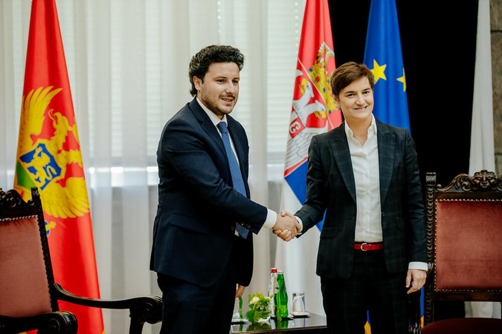 Srbija i Crna Gora: Predsednici vlada saglasni da odnose treba „resetovati" i okrenuti novi list