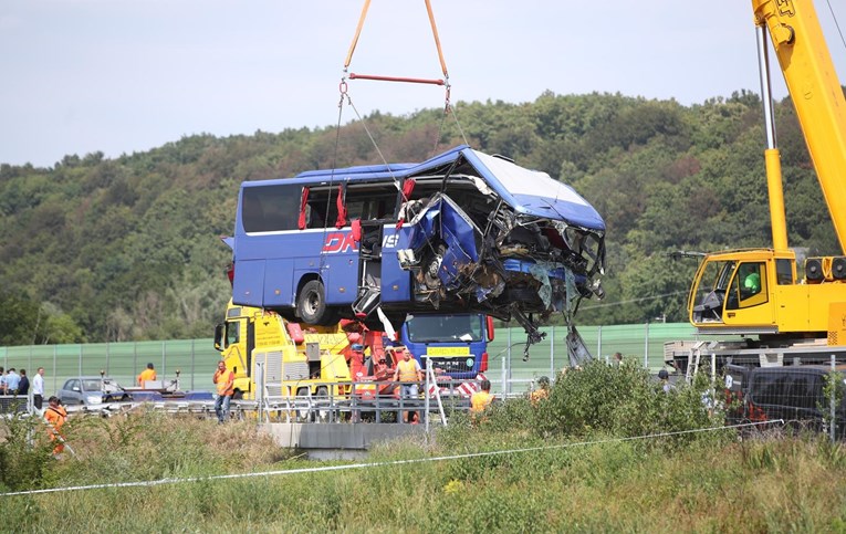 Objavljeni prvi rezultati uviđaja, vozač izgubio kontrolu nad autobusom