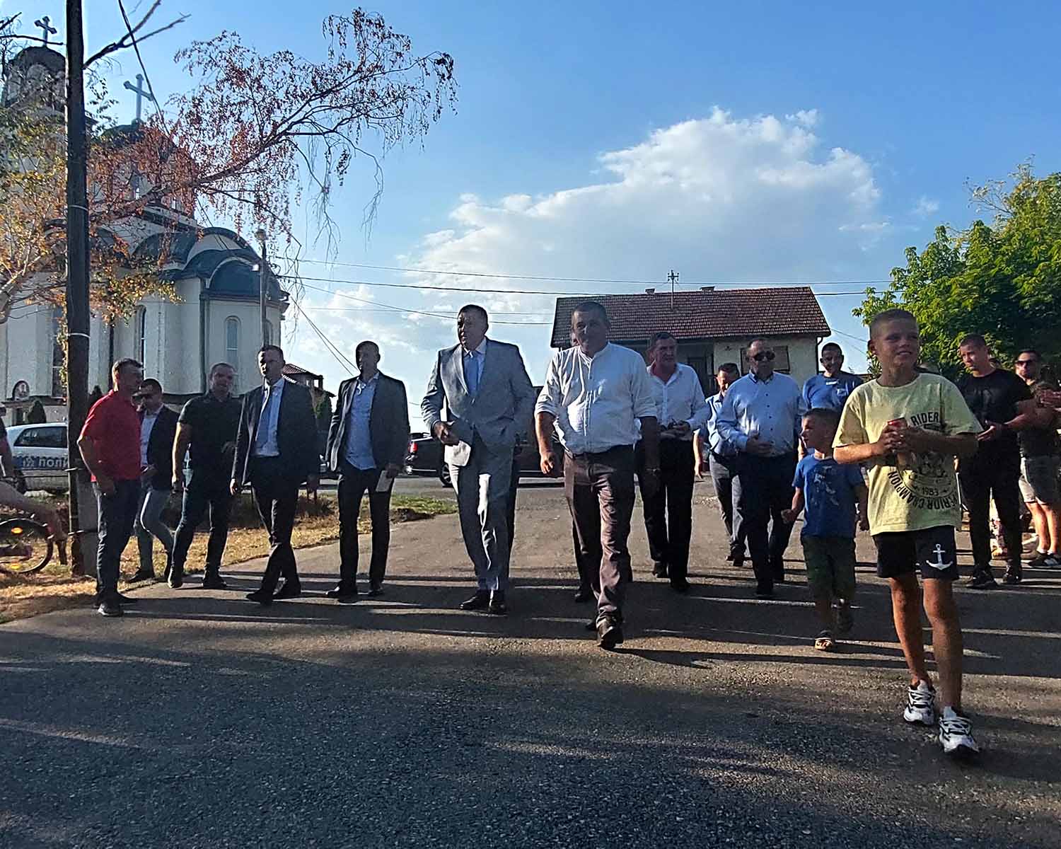 Dodik sa mještanima na obilježavanju 65 godina FK "Zadrugar"