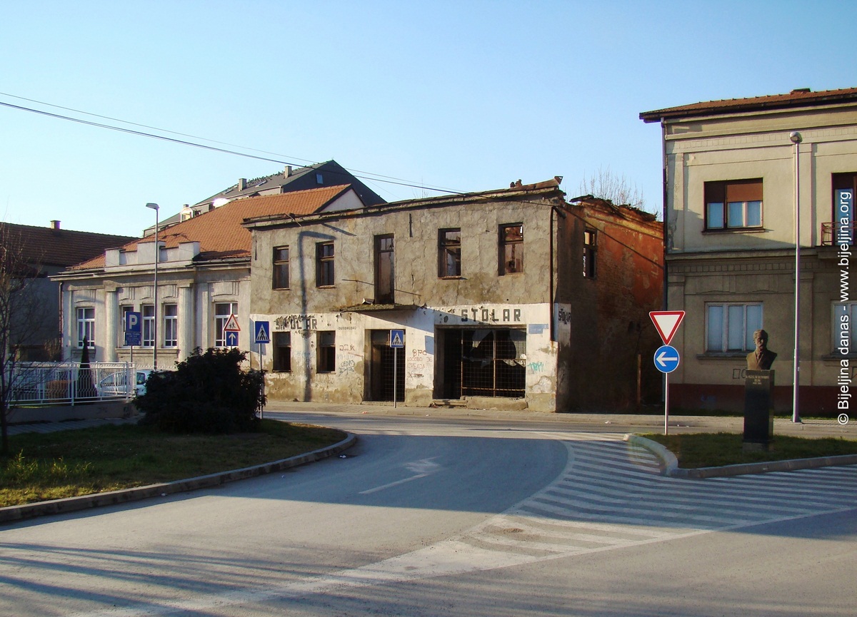 Pogled sa balkona Magine kuće