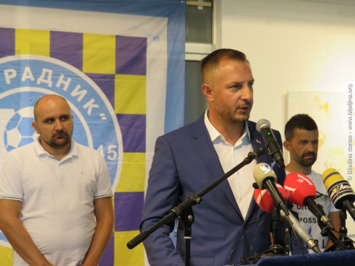 Radnik stao na noge – krupnim koracima gazi dalje FOTO