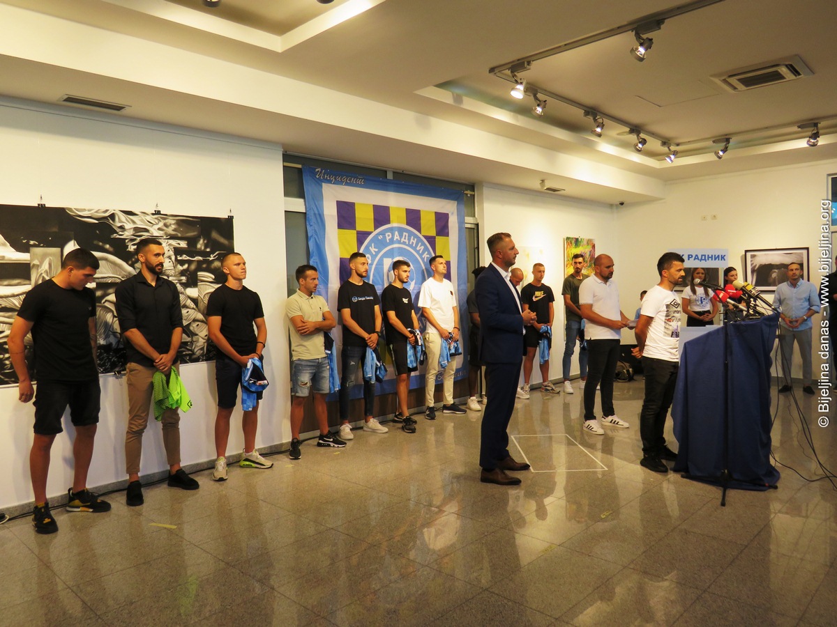 Radnik stao na noge – krupnim koracima gazi dalje FOTO