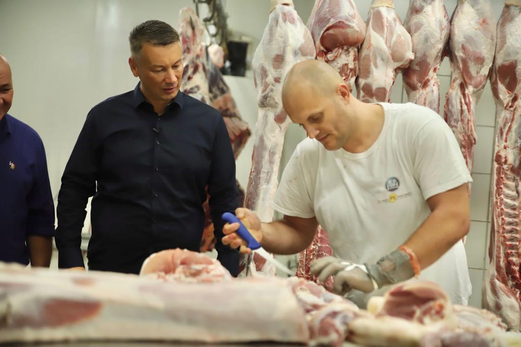 Nešić u Semberiji: "Treći put je put infrastrukturnog povezivanja svih krajeva Srpske"