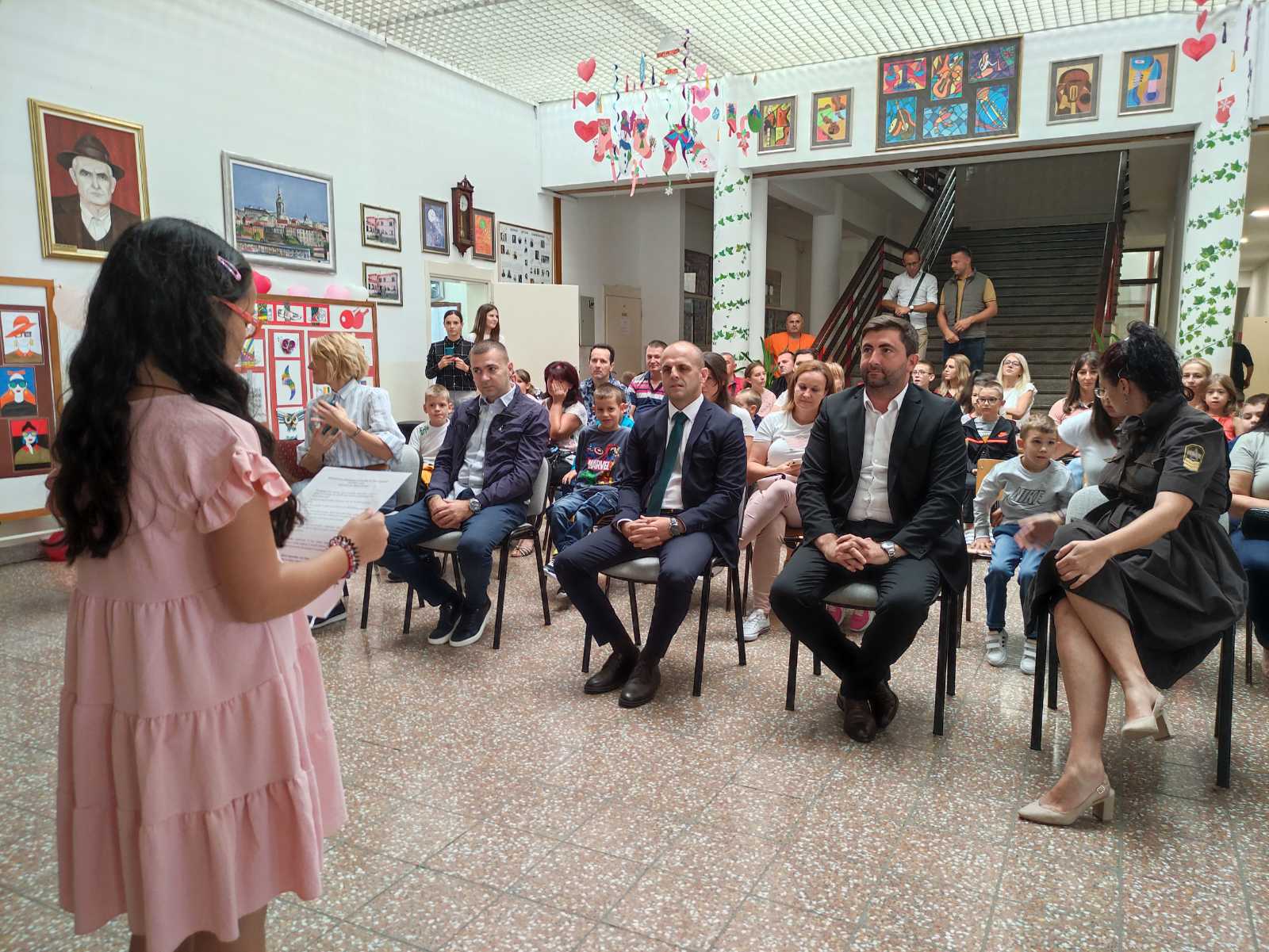 Petrović prvog dana školske godine: Znanje je prvi uslov za razvoj zajednice