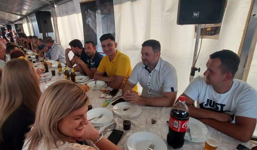 Maksimović na Saboru lovaca: Ponosan sam na naše Crnjelovo FOTO