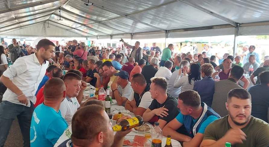 Maksimović na Saboru lovaca: Ponosan sam na naše Crnjelovo FOTO