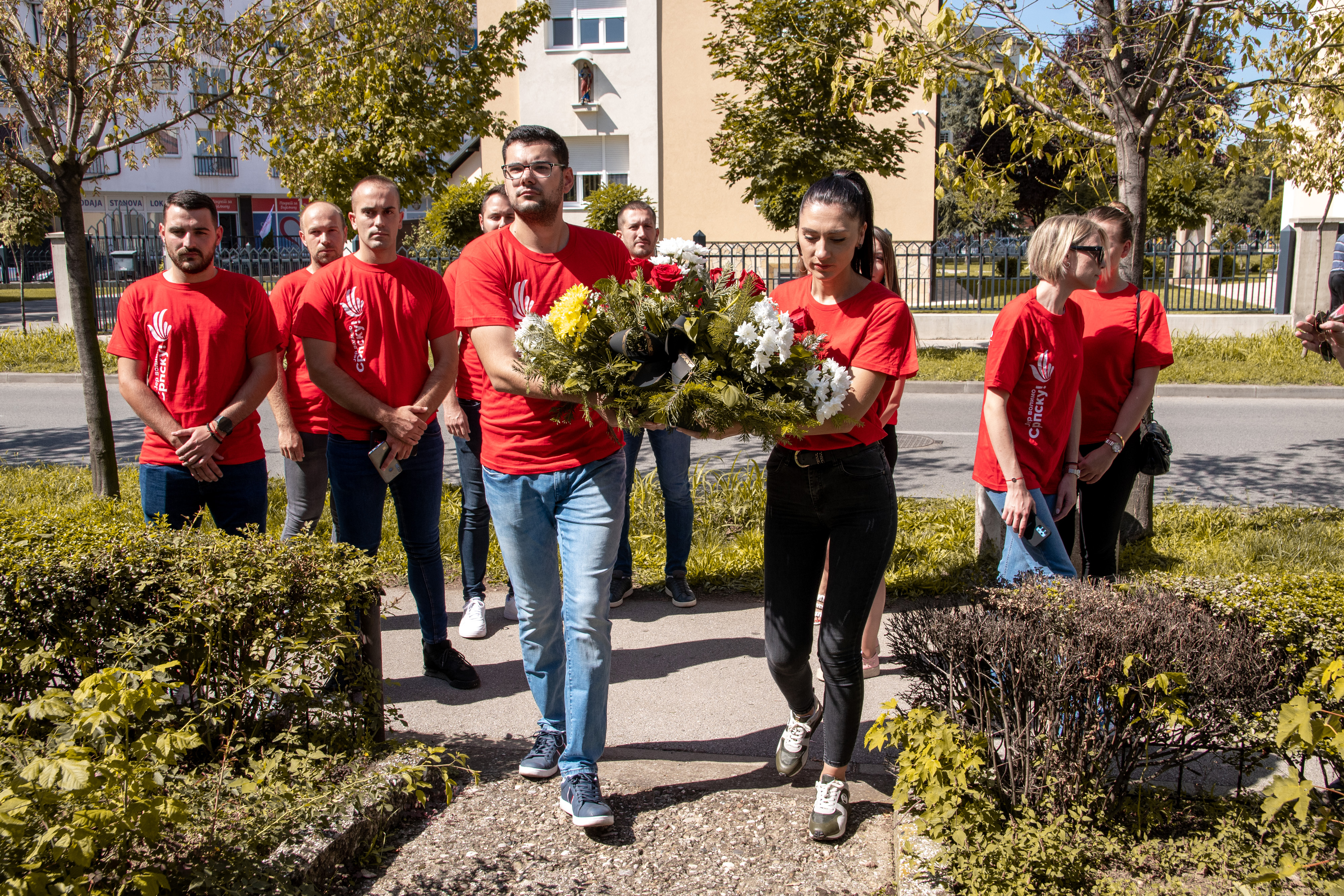 Omladina SNSD-a obilježila Svjetski dan pismenosti FOTO