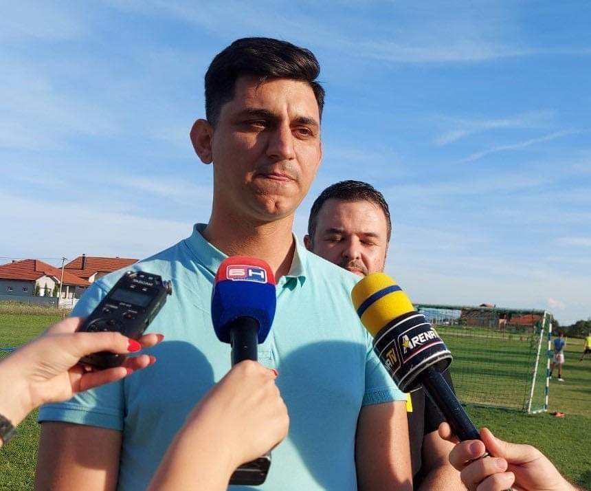 Kandidati Pokreta Uspješna Srpska donirali sportsku opremu omladini MZ Ledinci
